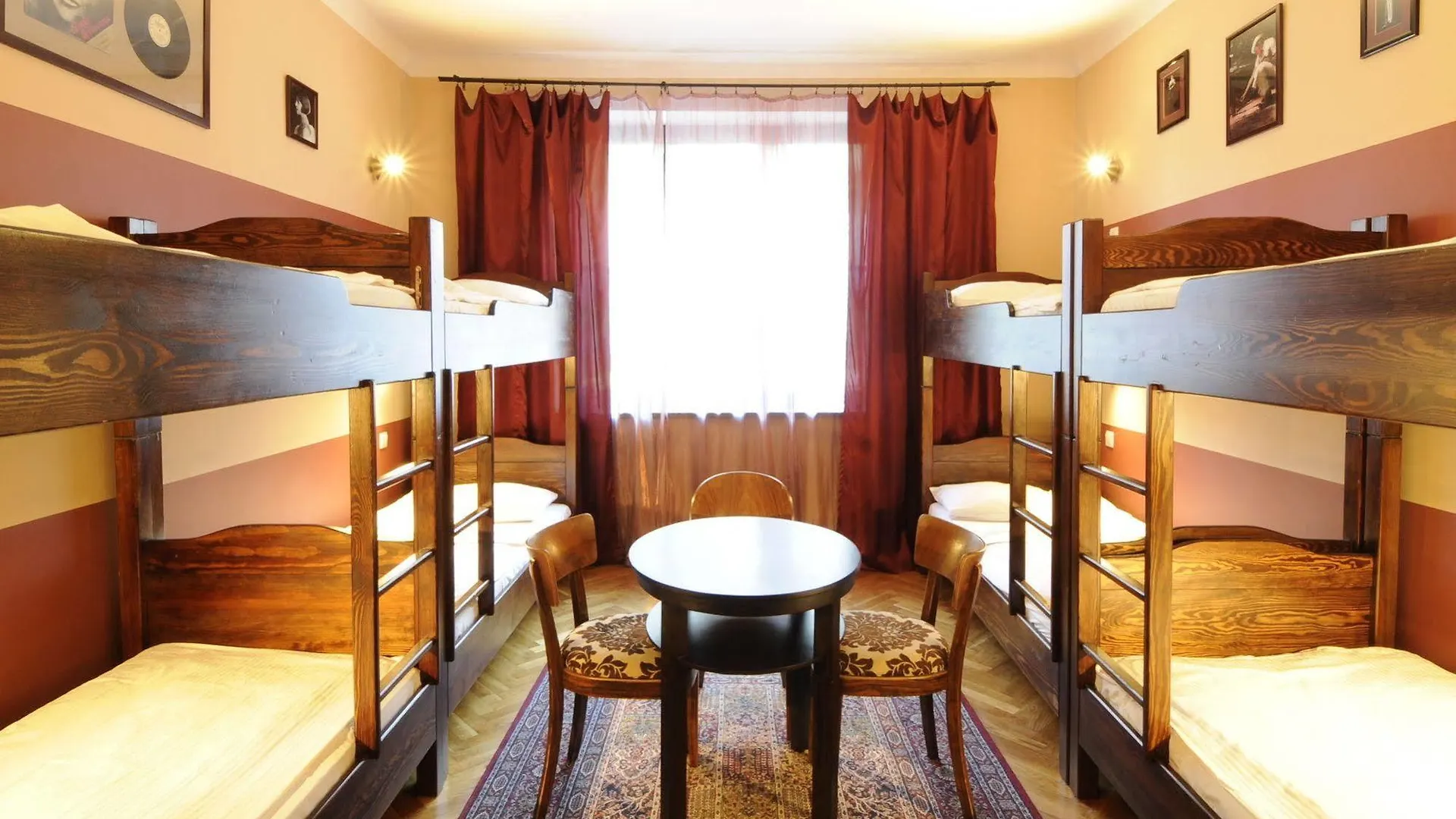 Hostel Deco Krakau 0*,